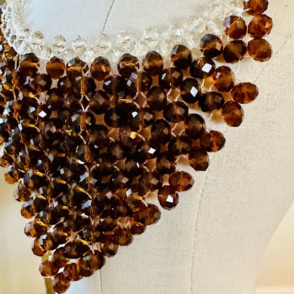 Beautiful Topaz Bead Statement Demi Necklace Set - Picture 5 of 17